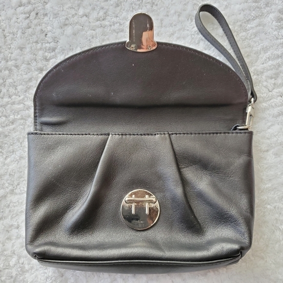 Nwot Danier Genuine Leather Black Wristle - Picture 4 of 9